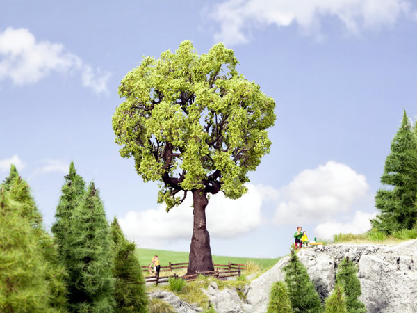 Noch 21761 - Oak Tree, 19 cm high