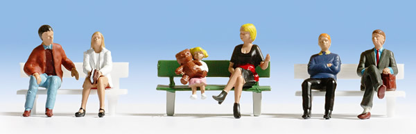 Noch 36530 - Sitting People (with 1 bench)