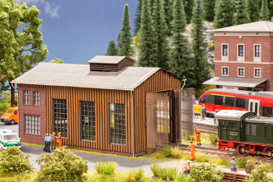 Noch 66201 - Small Engine Shed with micro-motion Gate Drive