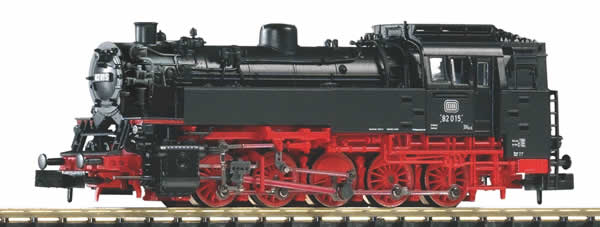 Piko 40104 - German Steam Locomotive BR 82 with surface preheater of the DB