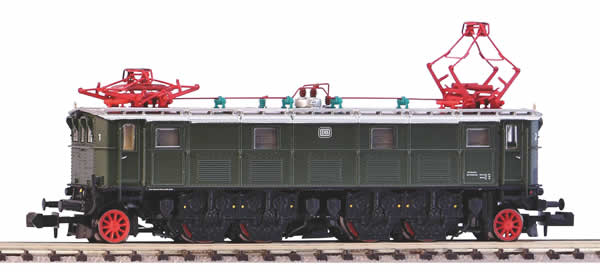 Piko 40352 - German Electric Locomotive E16 of the DB