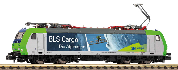 Piko 40586 - Swiss Electric Locomotive Series 185 of the BLS