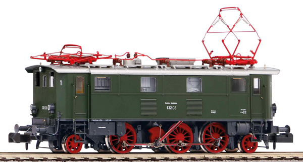 Piko 40821 - German Electric Locomotive Series E 32 of the DB (w/ Sound)