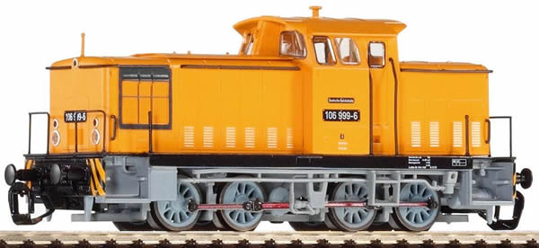 Piko 47361 - German Diesel Locomotive BR 106.2-9 of the DR