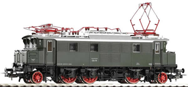 Piko 51007 - German Electric Locomotive BR E 04 of the DB