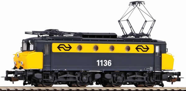 Piko 51371 - Dutch Electric locomotive Rh 1100 of the NS (Sound)