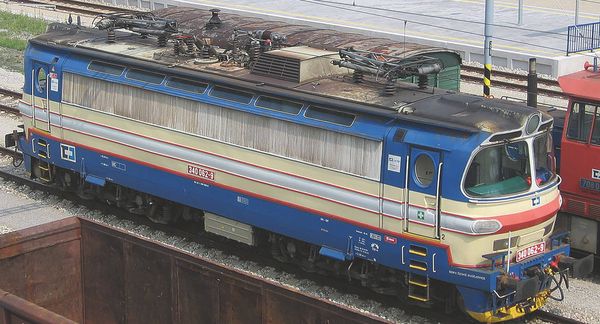 Piko 51393 - Czech Electric Locomotive BR 340 of the CD