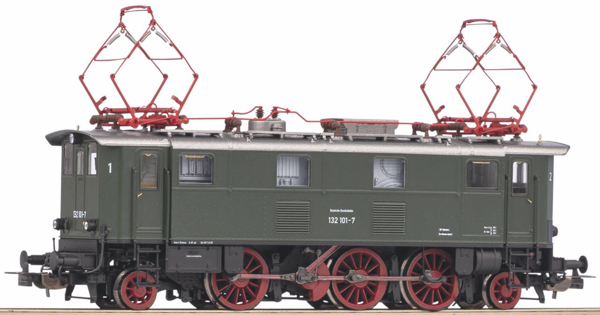 Piko 51414 - German Electric Locomotive BR 132 of the DB