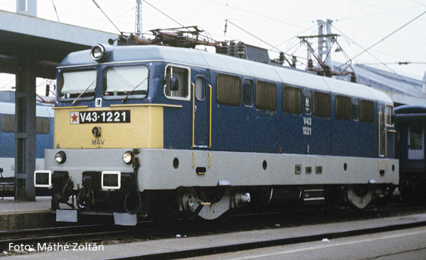 Piko 51442 - Hungarian Electric Locomotive BR V 43 of the MAV