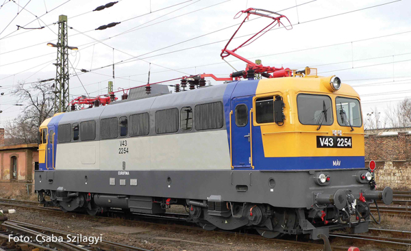 Piko 51444 - Hungarian Electric Locomotive BR V 43 of the MAV