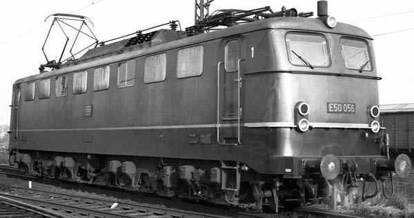Piko 51648 - German Electric Locomotive BR E 50 of the DB