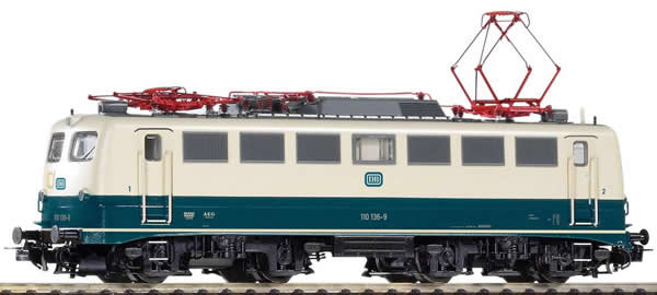 Piko 51736 - German Electric Locomotive BR 110 of the DB