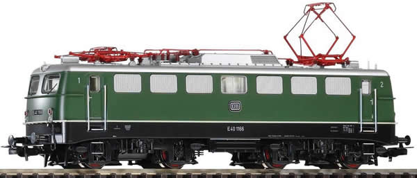 Piko 51750 - German Electric Locomotive BR E40.11 of the DB