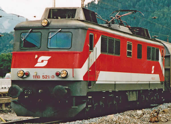Piko 51763 - Austrian Electric Locomotive series 1110.5 of the ÖBB