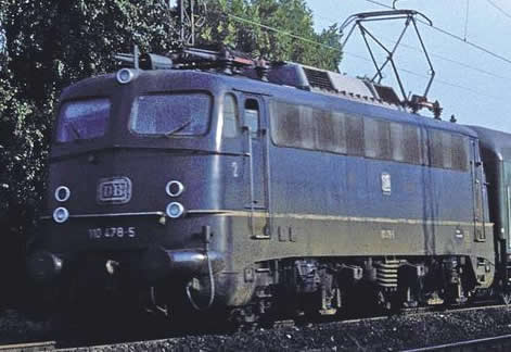 Piko 51806 - German Electric Locomotive 110.3 of the DB
