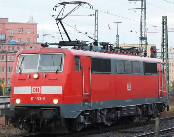 Piko 51840 - German Electric Locomotive BR 111 o fthe DB AG