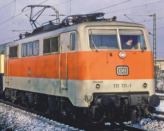 Piko 51844 - German Electric Locomotive BR 111 S-Bahn Rhein-Ruhr of the DB
