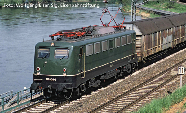 Piko 51971 - German Electric Locomotive BR 140 of the Bayernbahn