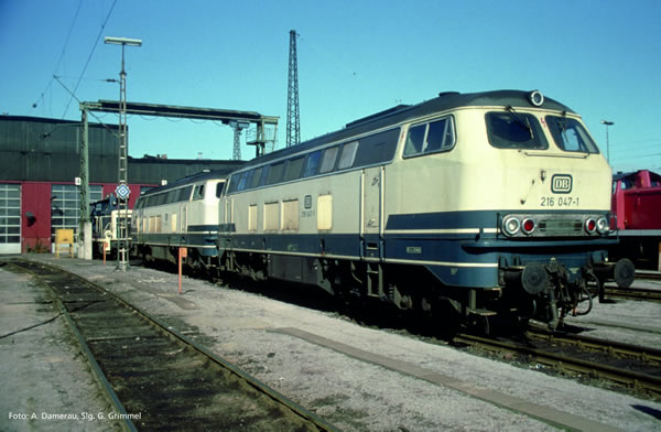 Piko 52409 - German Diesel Locomotive class 216 of the DB