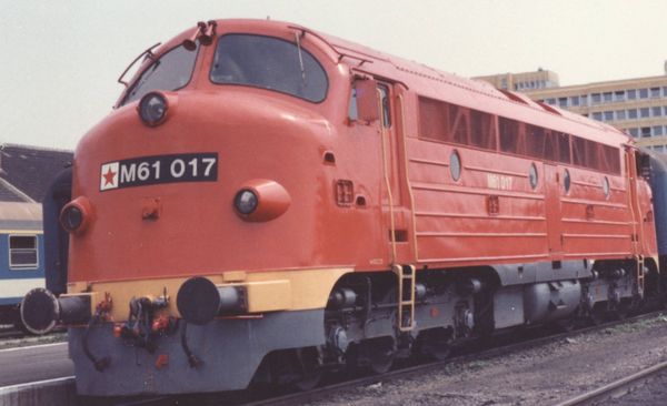Piko 52482 - Hungarian Diesel Locomotive BR M61 of the MAV (Sound)
