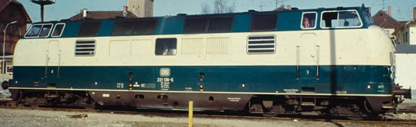 Piko 52602 - German Diesel Locomotive BR 221 of the DB