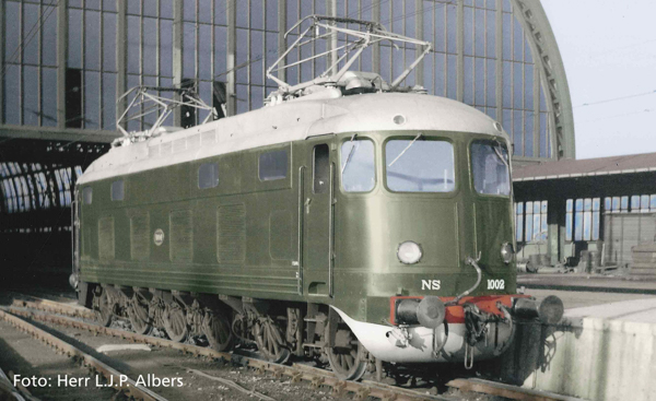 Piko 97500 - Dutch Electric Locomotive Rh1000 of the NS
