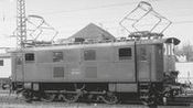 German Electric Locomotive BR 132 of the DB (Sound)