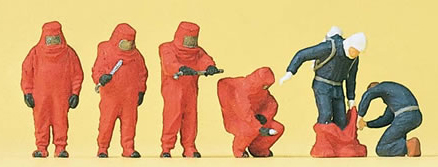 Preiser 10510 - Firemen w/Chemical Suits
