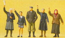 Preiser 16800 - WWII Civilians waving  5/