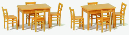 Preiser 17218 - Table & Chairs Wooden 10/