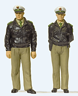 Preiser 63100 - Standing police officers in green uniform