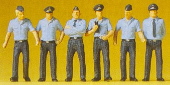 Preiser 72407 - Air Force in sum uniforms