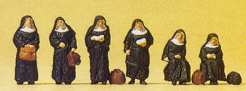 Preiser 79128 - Nuns w/luggage         6/