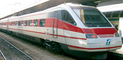 Rivarossi 2230 - Italian Electric Railcar Set ETR 480 of the FS