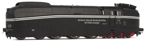 Rivarossi 2404 - German Steam Locomotive BR 61 002 of the DR