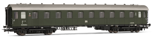 Rivarossi 4107 - German Passenger Coach 2nd Class B4ü of the DR