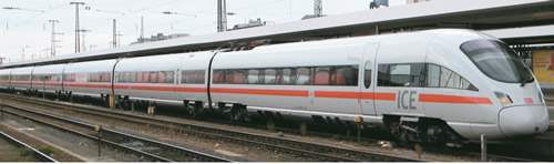 Rivarossi 4159 - Austrian Passenger Coaches ICE-T Set Class 4011 of the ÖBB