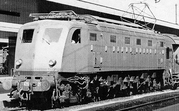 Rivarossi HR2499 - Italian electric locomotive E428 series IV of the FS, with front rivets;  DC Digital with Sound