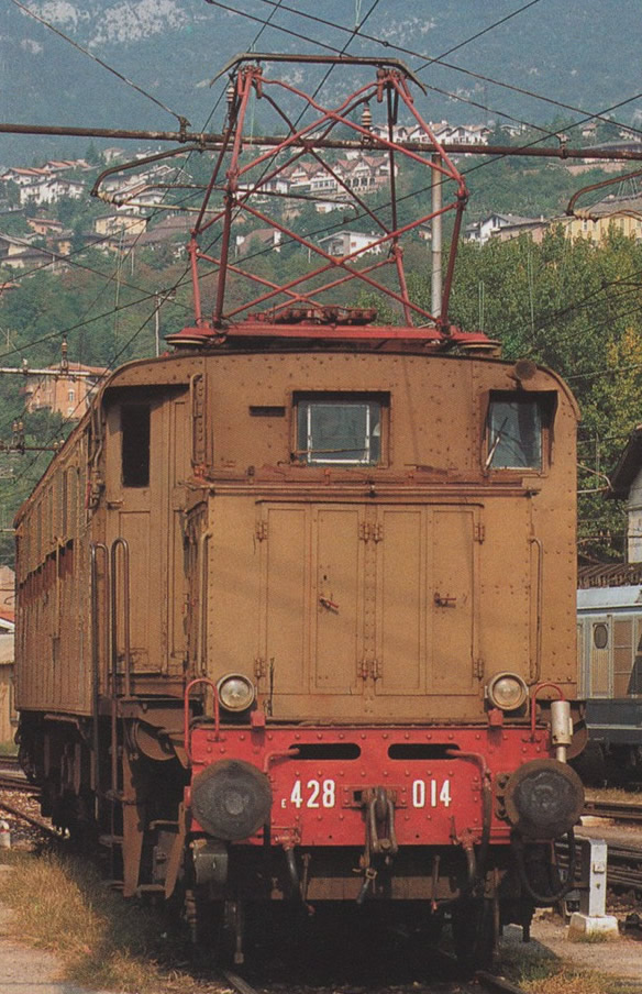 Rivarossi HR2710 - Italian Electric Locomotive E428 014 of the FS - castano/isabella livery