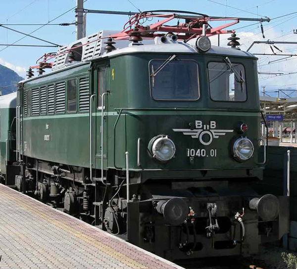Rivarossi HR2819 - Austrian Electric locomotive series 1040 of the ÖBB