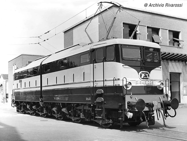 Rivarossi HR2868 - Italian Electric locomotive E.646, 2nd series, Treno Azzurro of the FS
