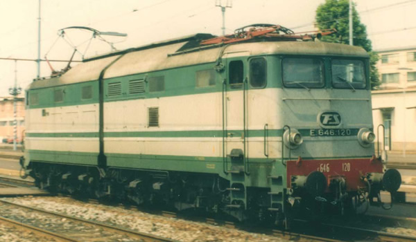 Rivarossi HR2869S - Italian Electric locomotive E.646, 2nd series of the FS (DCC Sound Decoder)