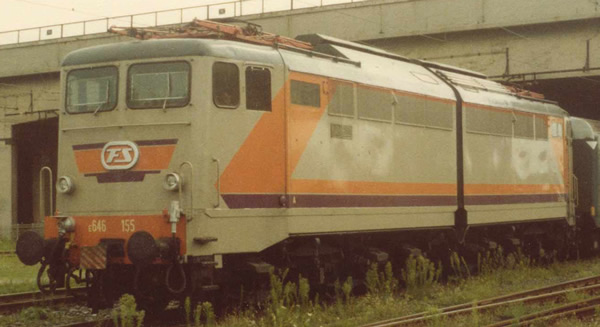 Rivarossi HR2871 - Italian Electric locomotive E.646 Navetta of the FS