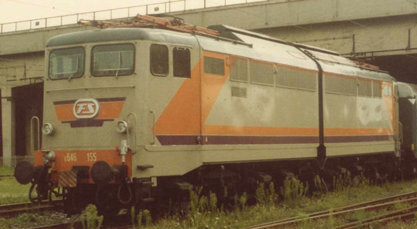 Rivarossi HR2871S - Italian Electric locomotive E.646 Navetta of the FS (DCC Sound Decoder)