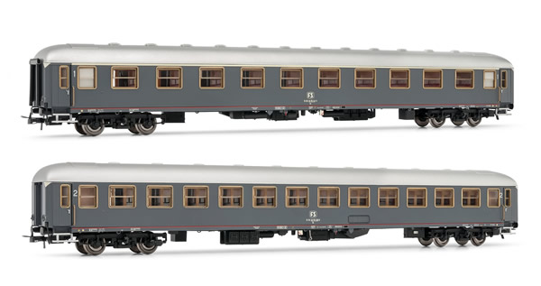 Rivarossi HR4187 - Italian coach set type UIC-X of the FS; 1st-2nd class grey livery with red stripe