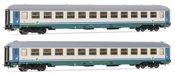 Rivarossi HR4268 - 2pc Passenger Coach Set X-type