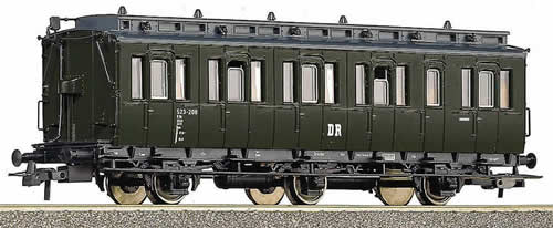 Roco 44585 - 2nd class compartment car, DR