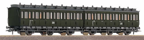 Roco 44586 - 2-piece set of 2nd class compartment cars, DR