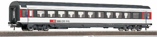 Roco 45332 - Long-distance passenger train 2nd class car 1:93.5                   