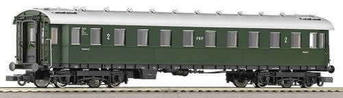 Roco 45846 - 2nd class express passenger train car